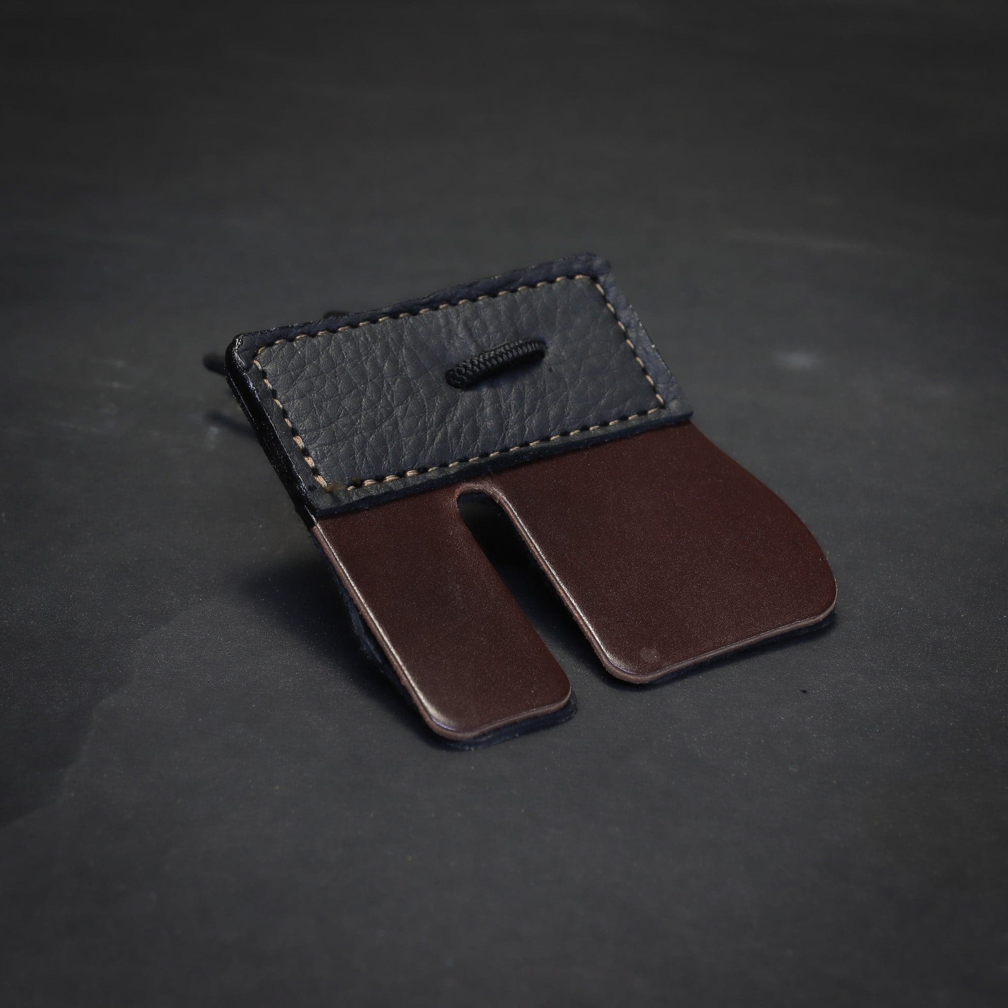 Shell Cordovan Split Finger Tab