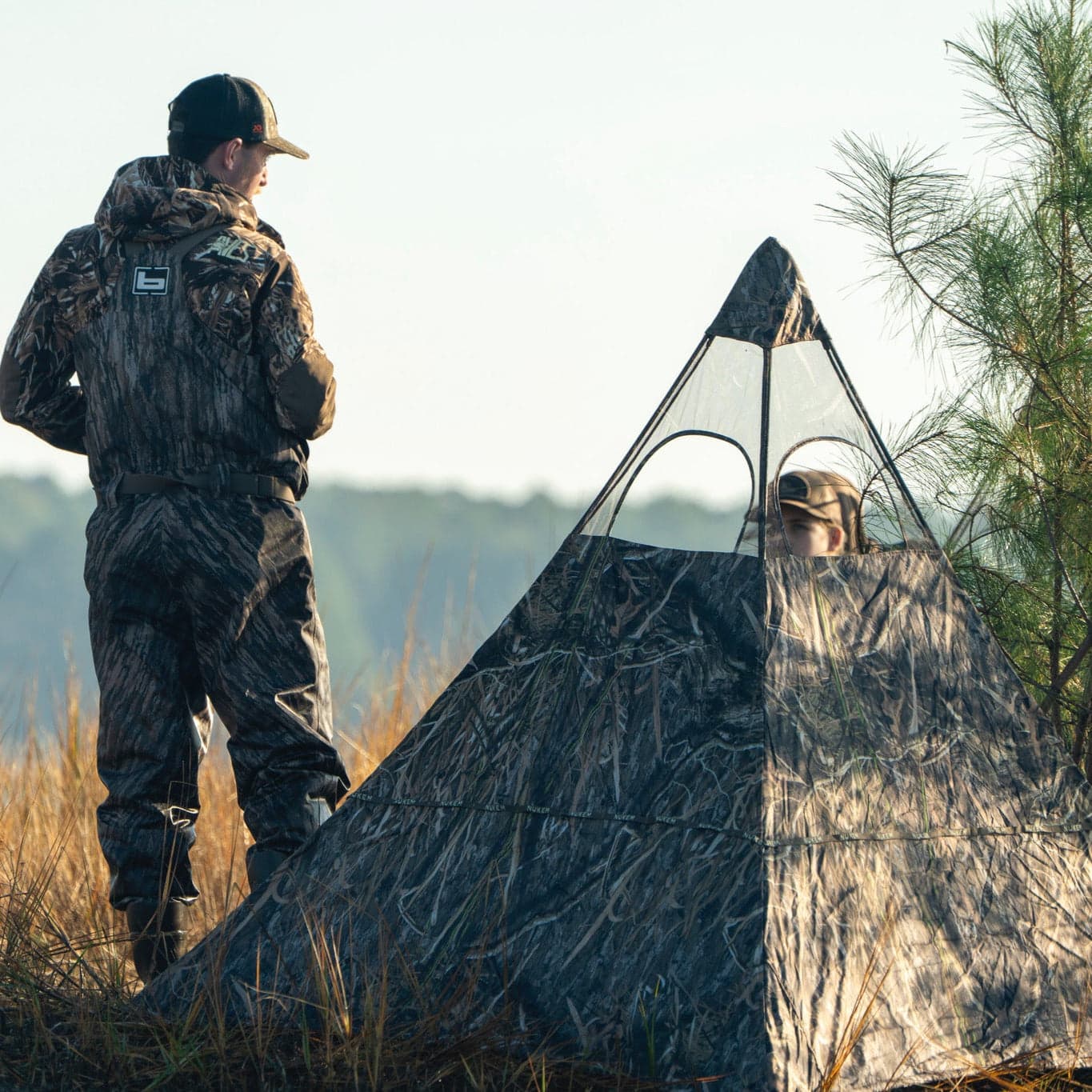 Hunting Blind - Mossy Oak Habitat