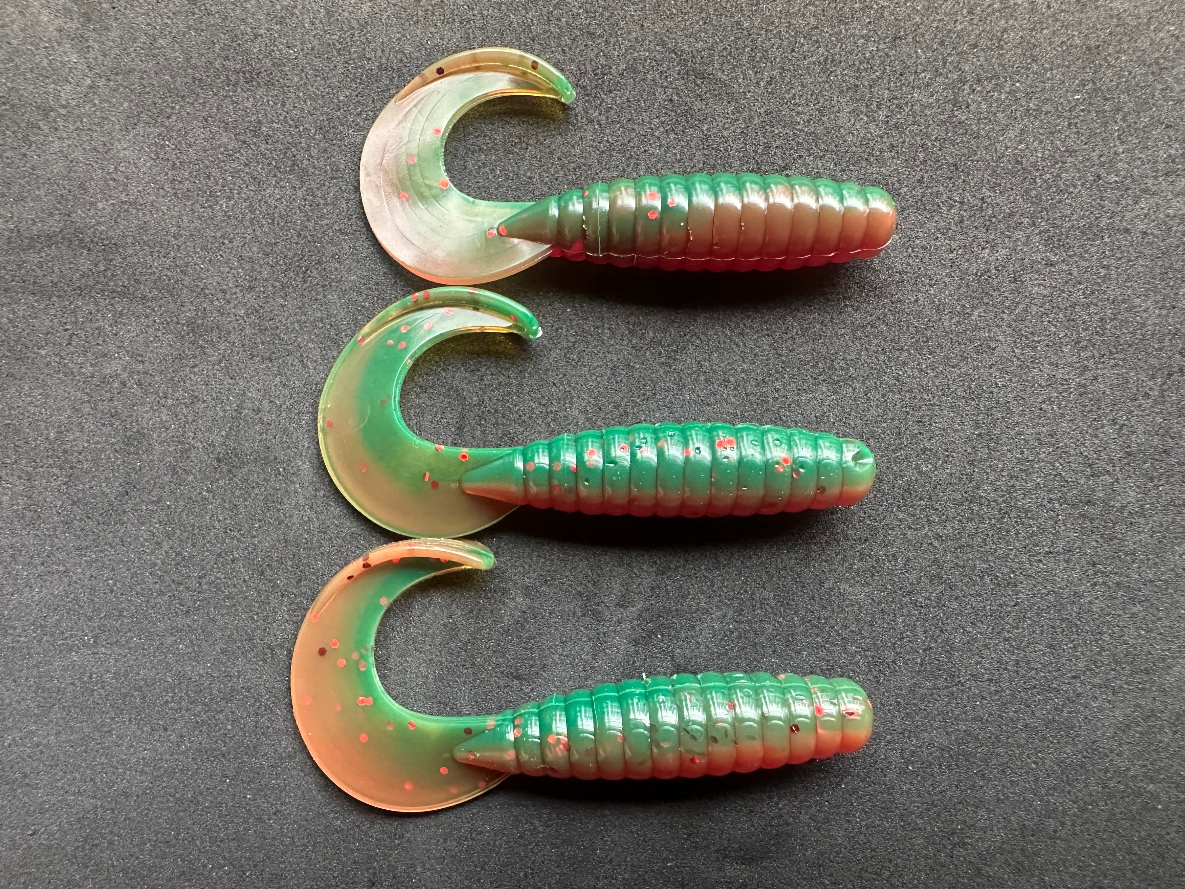 4" "Motor Oil/Red" Curl Tail (12 Pack)
