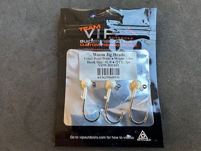 1/8 oz Pearl White Jig Head. 1/0 2x Strong Hook with Worm Keep (3 Pack)