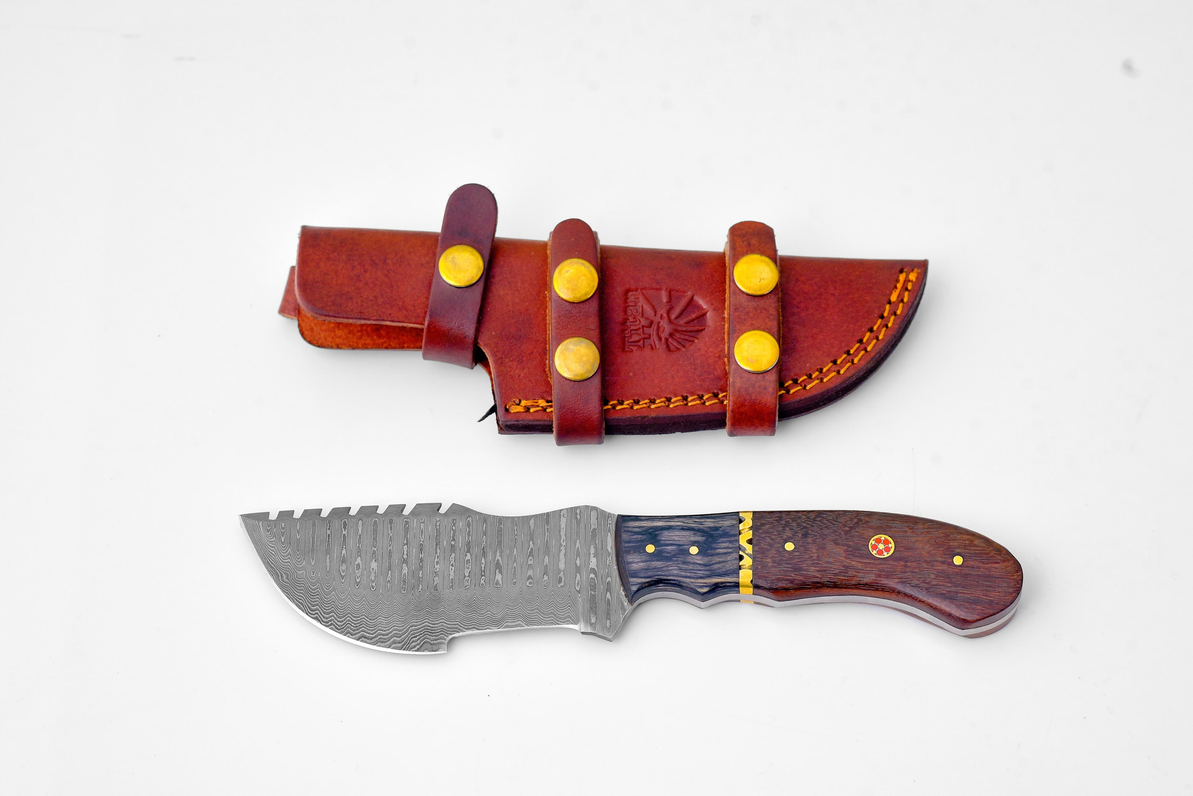 Warden Tracker - Damascus steel/ Camping / Walnut & Diamond Wood Grip TK-216W
