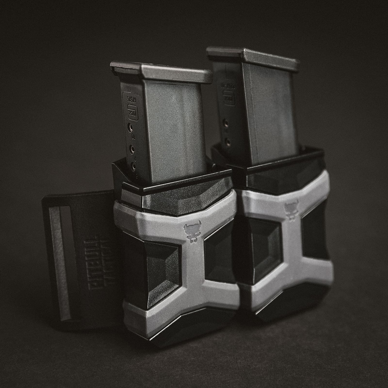 Universal Double Mag Carrier